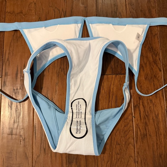 NWOT Blue V Wire Bikini Sz S - Picture 11 of 11